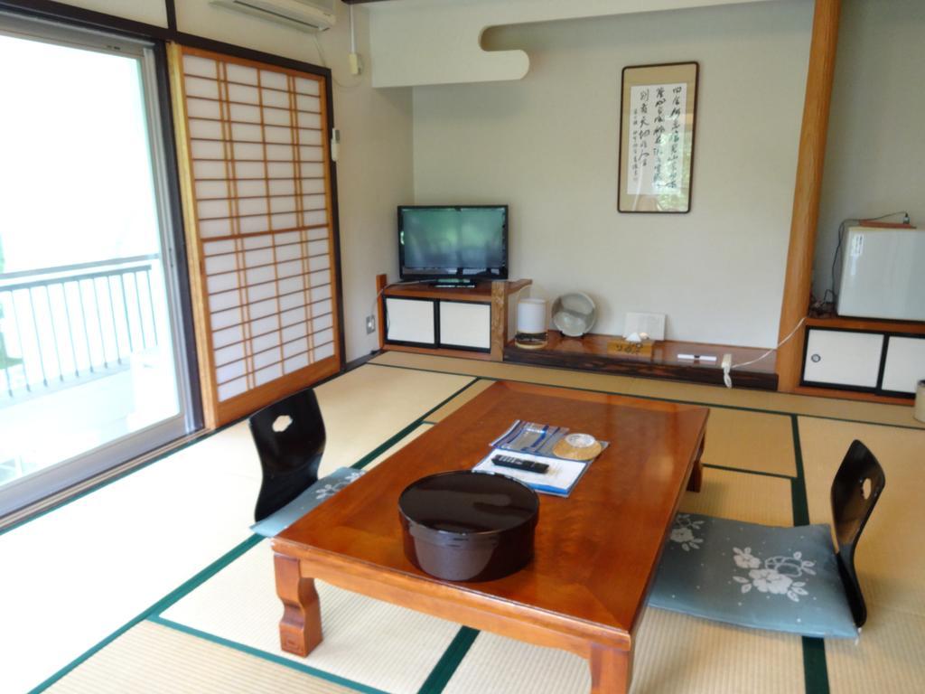 ホテル 猿ヶ京温泉 ル・ヴァンベール 湖郷 みなかみ町 エクステリア 写真