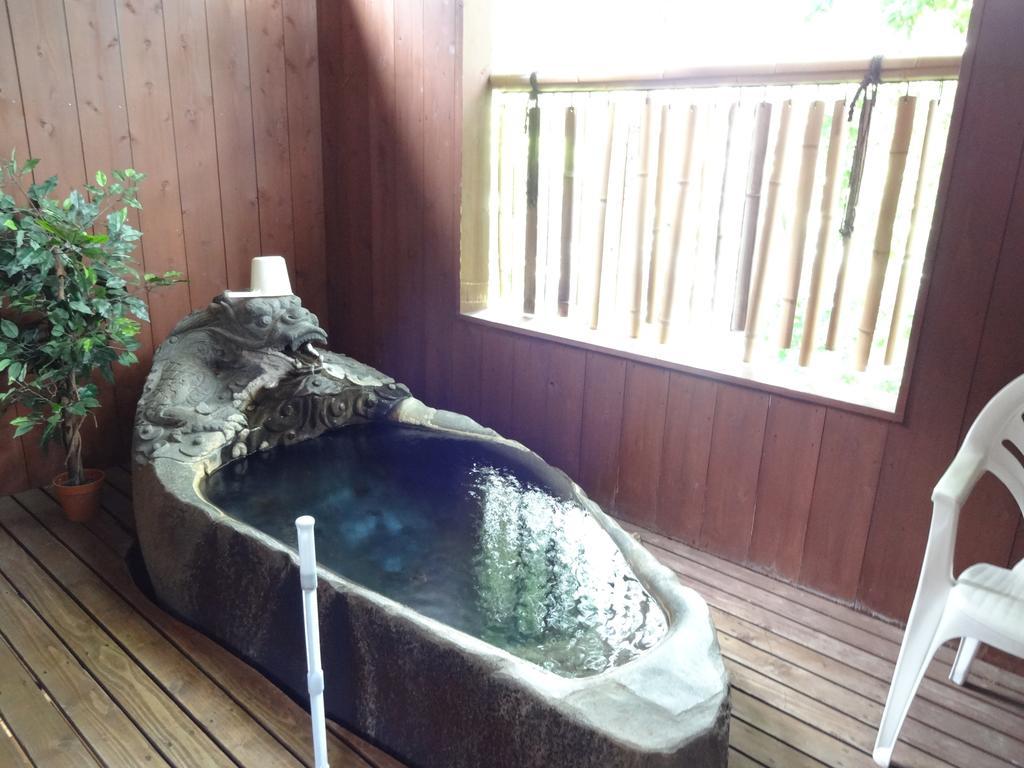 ホテル 猿ヶ京温泉 ル・ヴァンベール 湖郷 みなかみ町 エクステリア 写真